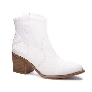 Final Touch Unite Western Bootie In White