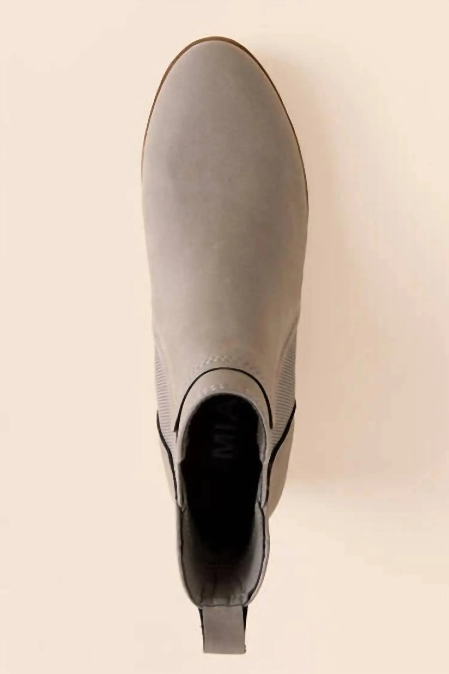 Flynn Boots In Taupe