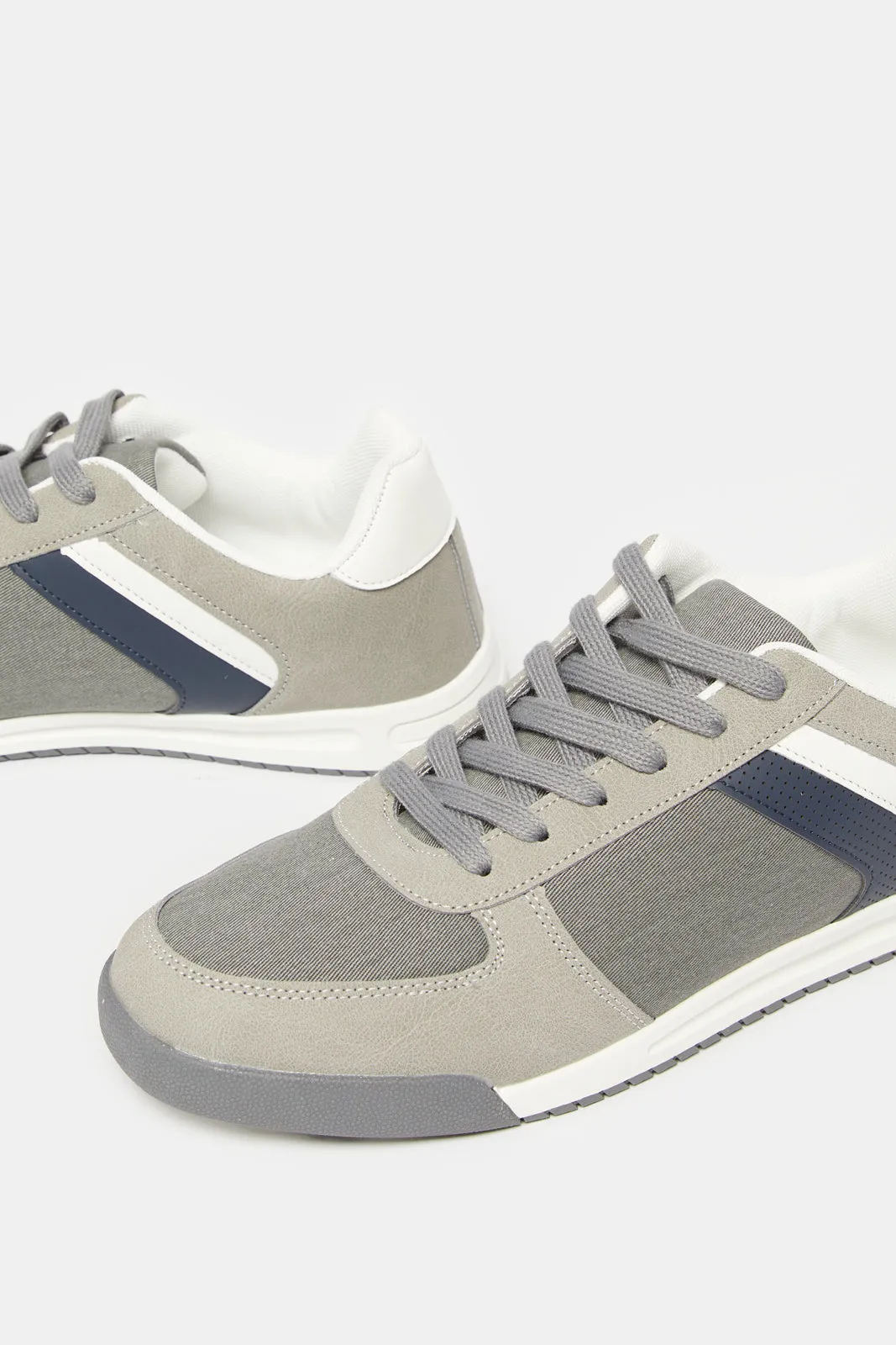 Men Grey Stripped Sneaker