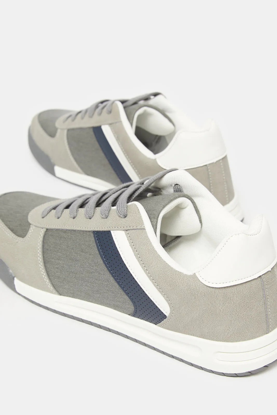 Men Grey Stripped Sneaker