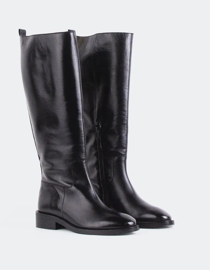 Moyle Black Leather
