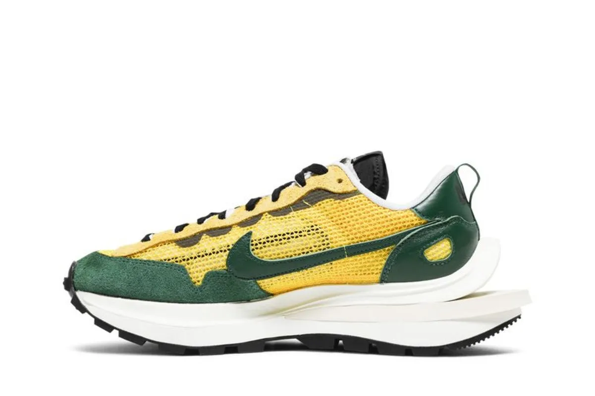 Nike Vaporwaffle sacai Tour Yellow Stadium Green