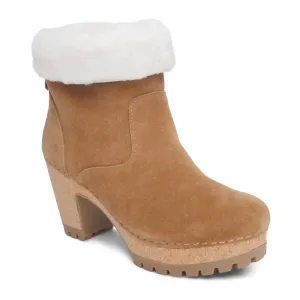 Scarlett Boot In Honey