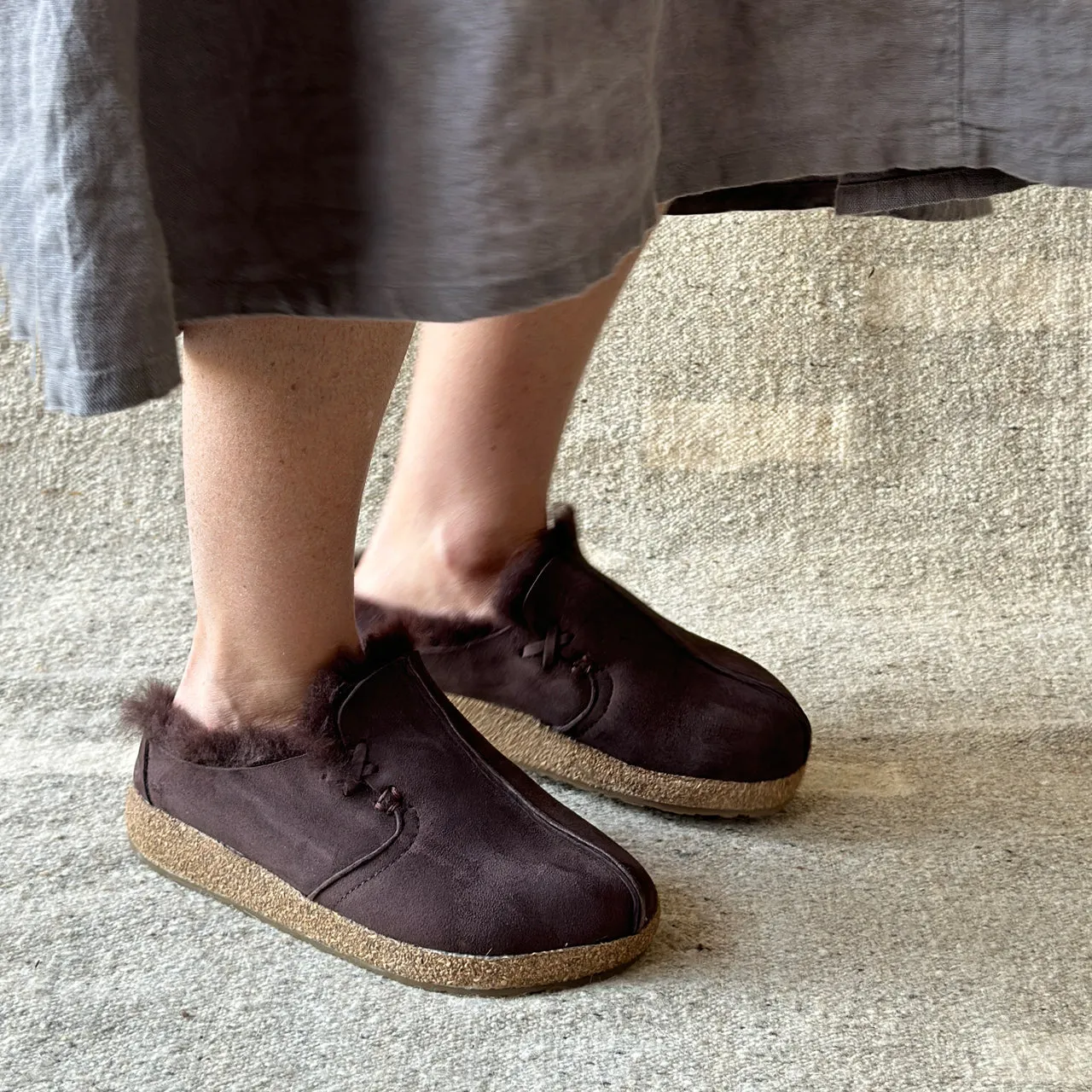 Sheepskin Clogs - Saskatchewan - Coffee AW24 (Adults 37-42)