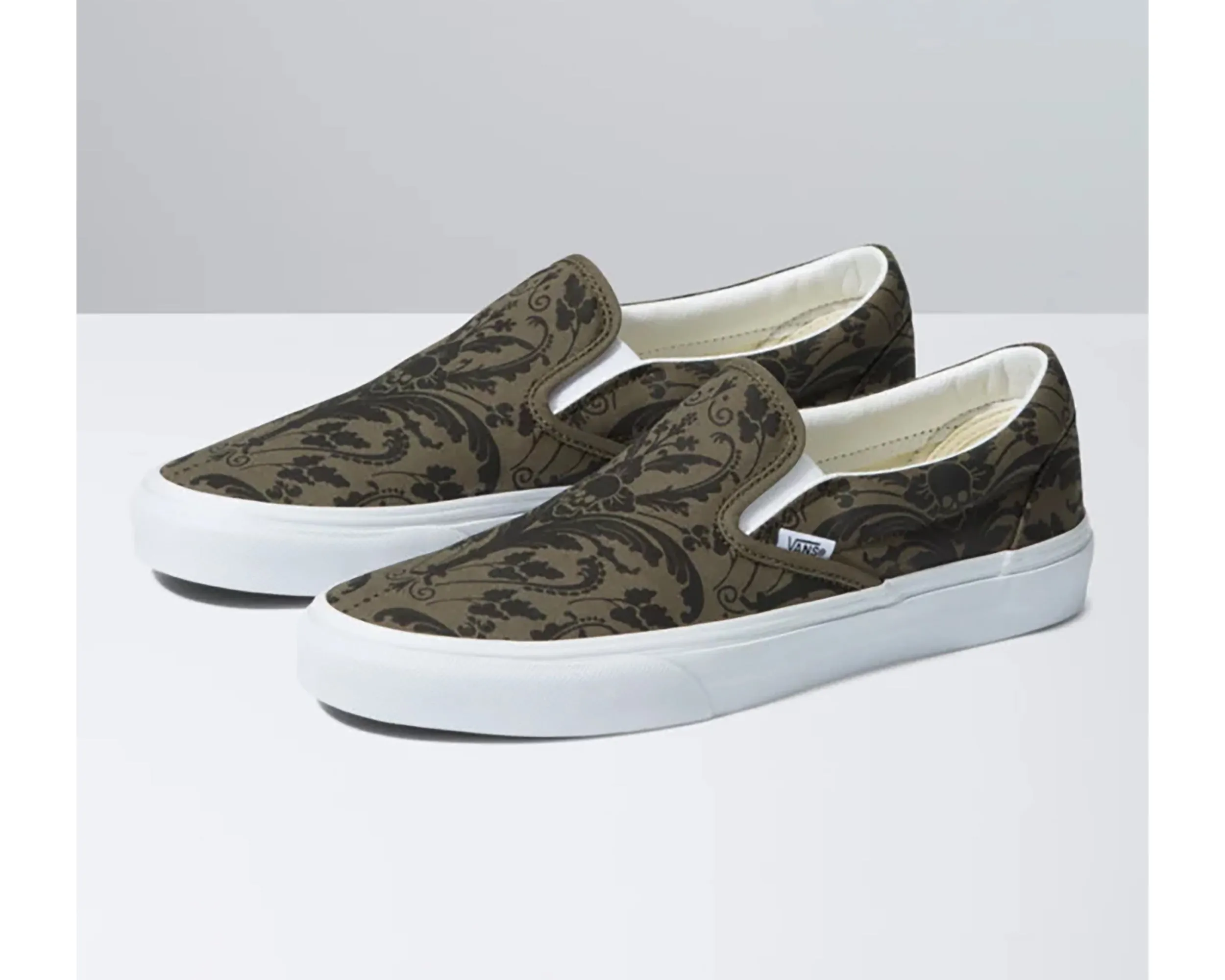 Unisex Classic Slip-On