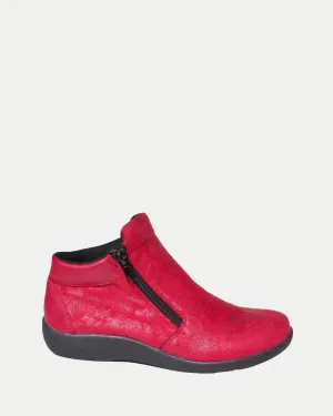 Valour Red