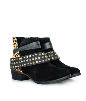 Women Crimson Bootie In Black