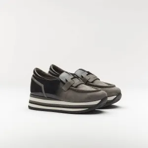 Women's Casta Clogs In Grey/black