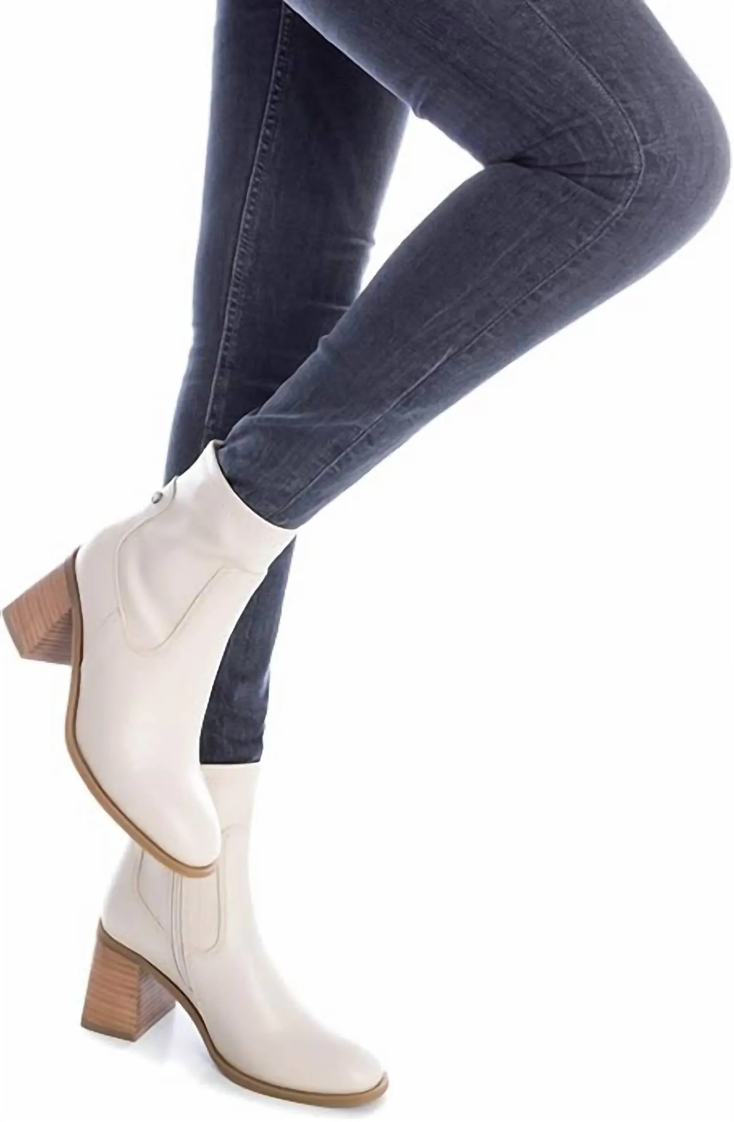 Women's Chelsea Booties In Frosted Ice