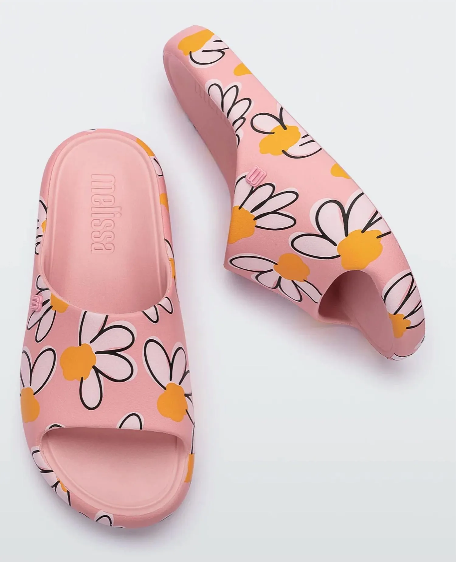 Women's Free Print Slippers In Pink/white