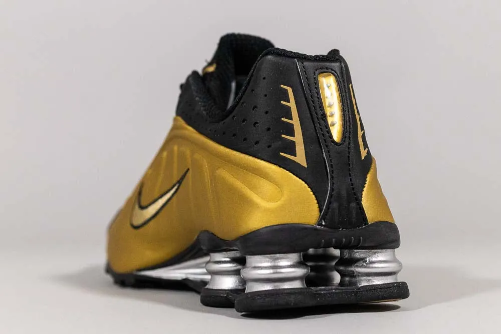 Women's Nike Shox R4 'Black and Metallic Gold'