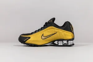 Women's Nike Shox R4 'Black and Metallic Gold'