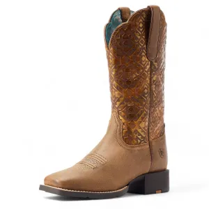 Women's Round Up Wide Square Toe Western Boot In Bare Brown