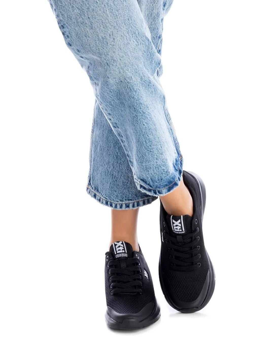 Women's Sneakers By XTI