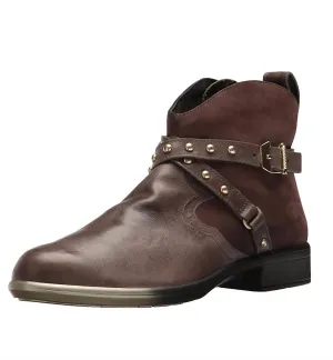 Women's Taku Boots In Vintage Fog/coffee Bean Leather