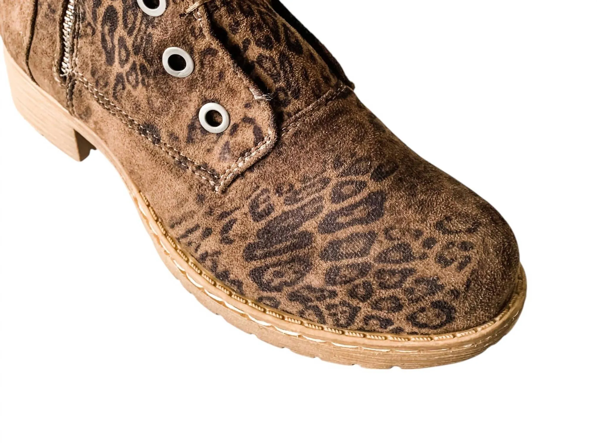 Women's Whitley Sneakers In Leopard